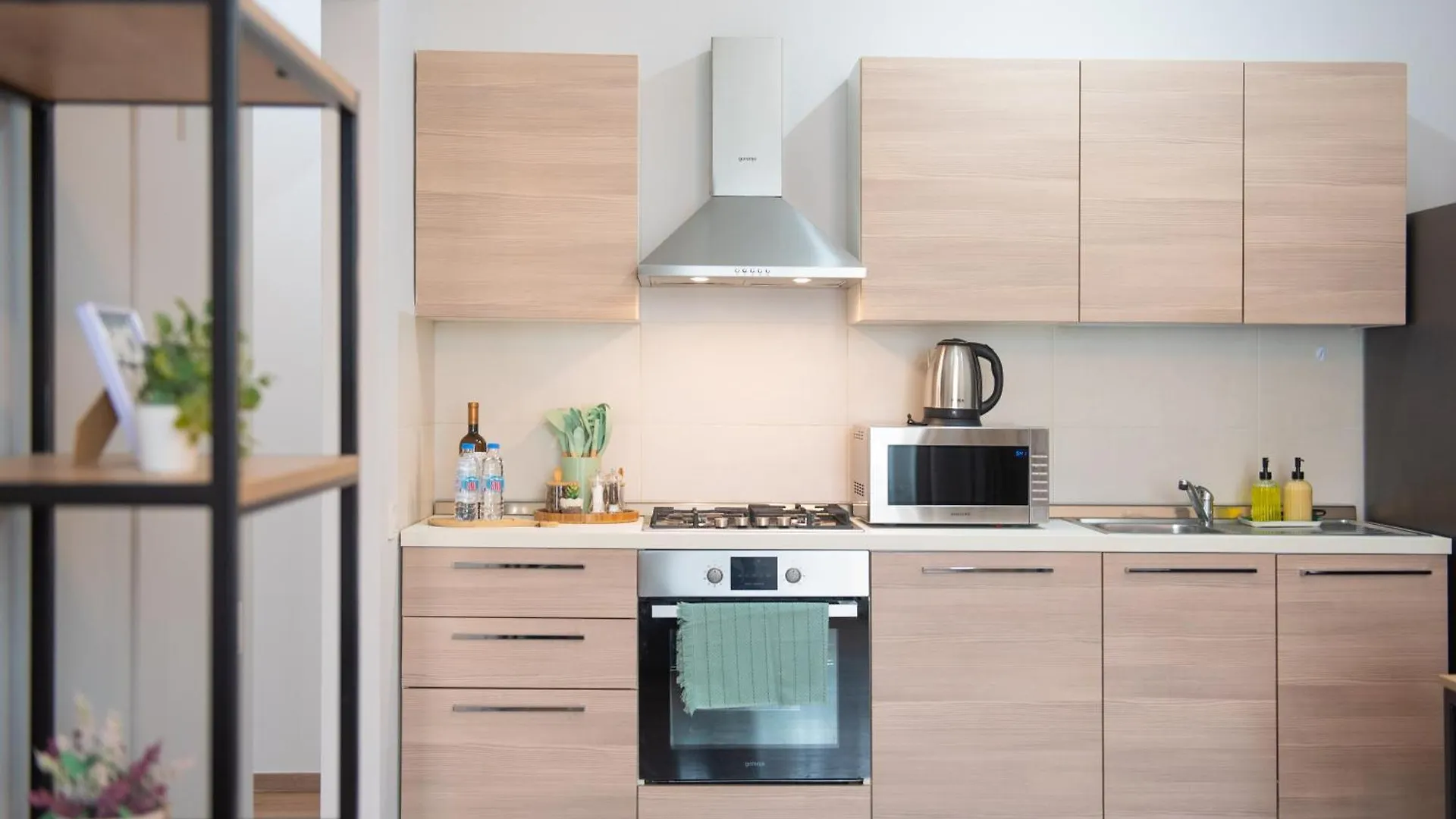 Gg Home - New, Cozy 1-Bedroom Apartment In Saburtalo Tbilisi Georgien