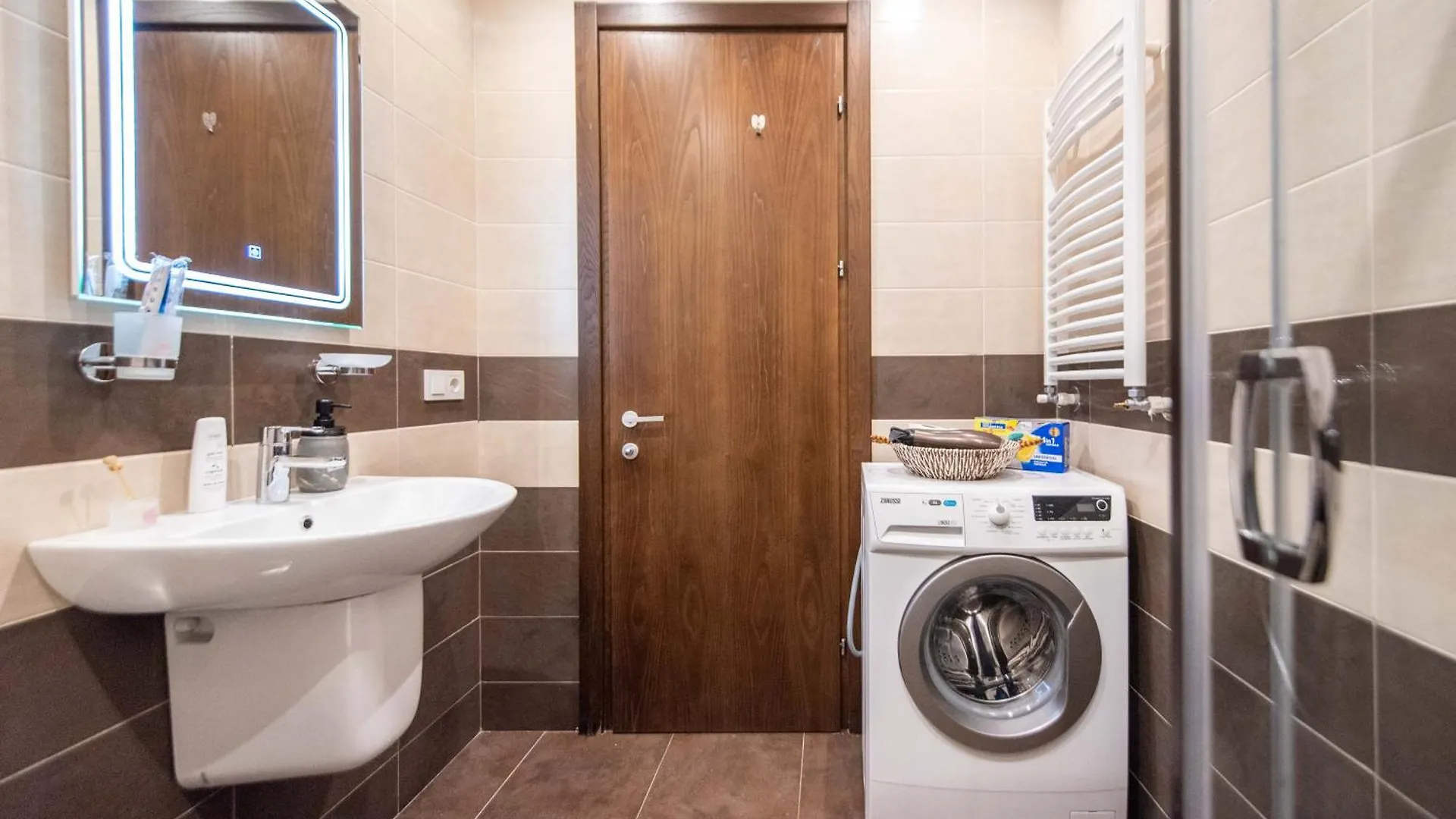 Gg Home - New, Cozy 1-Bedroom Apartment In Saburtalo Tbilisi