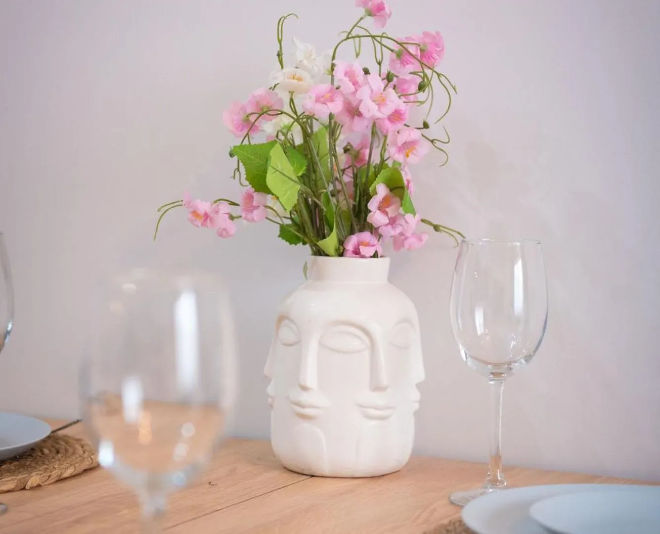 Gg Home - New, Cozy 1-Bedroom Apartment In Saburtalo Tbilisi