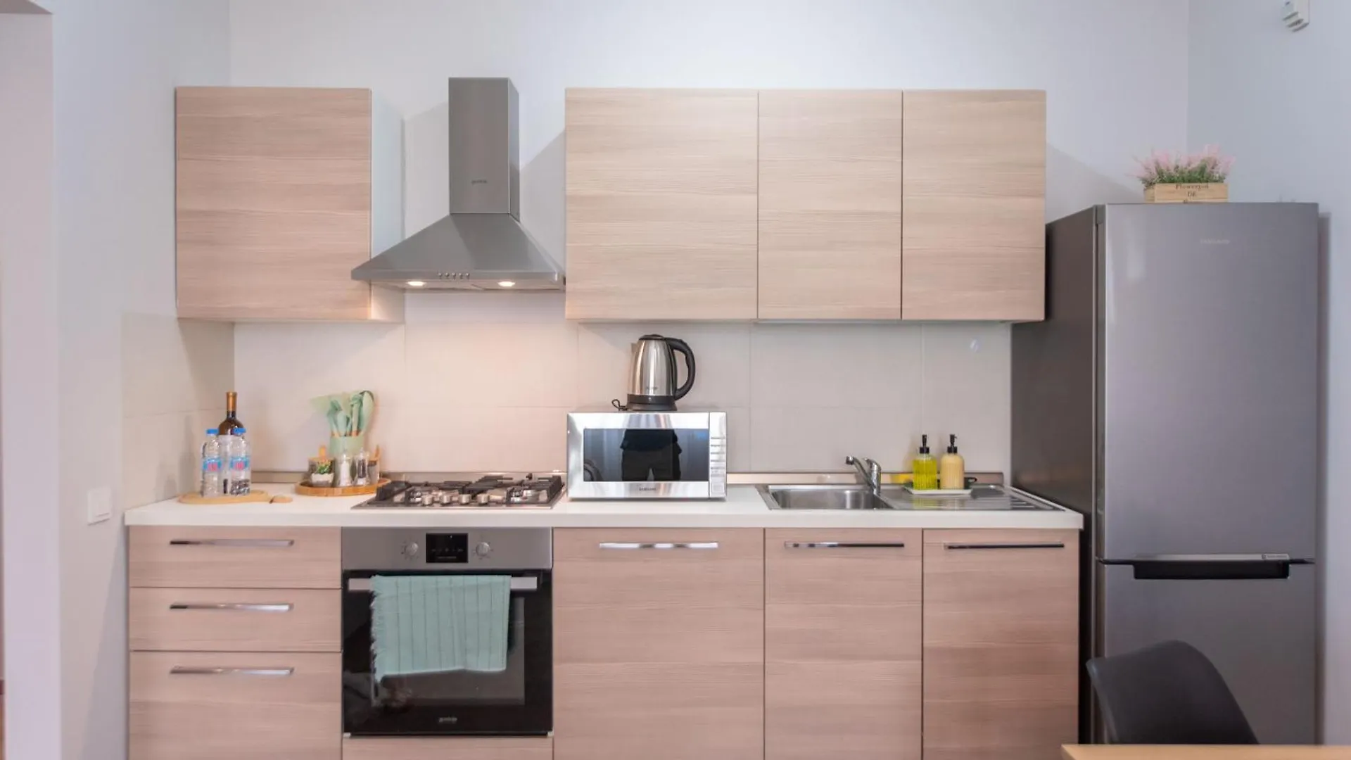 Gg Home - New, Cozy 1-Bedroom Apartment In Saburtalo Tbilisi 0*,