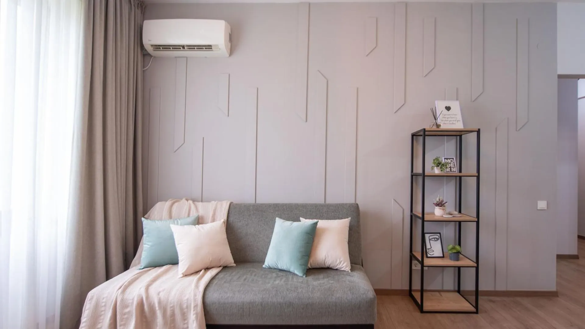 Gg Home - New, Cozy 1-Bedroom Apartment In Saburtalo Tbilisi