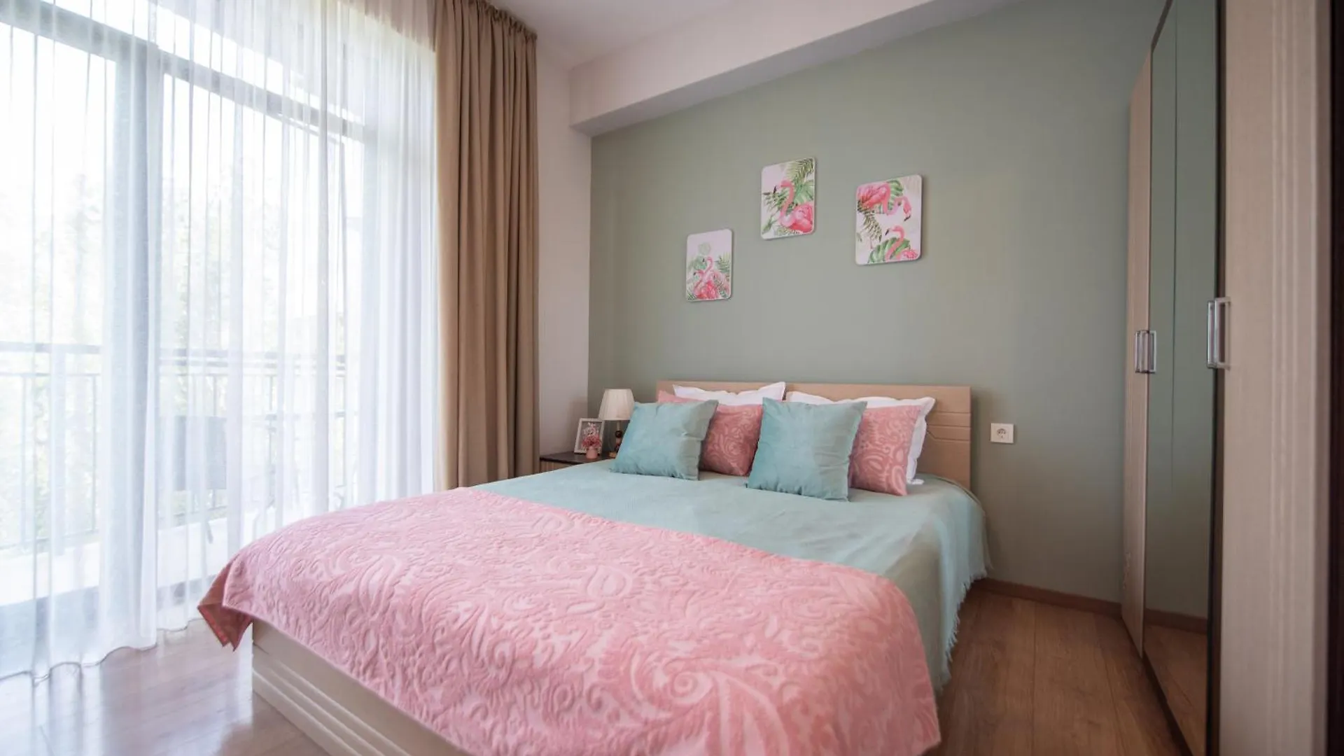 Gg Home - New, Cozy 1-Bedroom Apartment In Saburtalo location